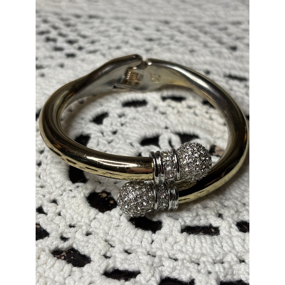 Banana Republic Gold Tone Bypass Hinged Bangle Bracelet Pave Crystal End Caps - Picture 13 of 13